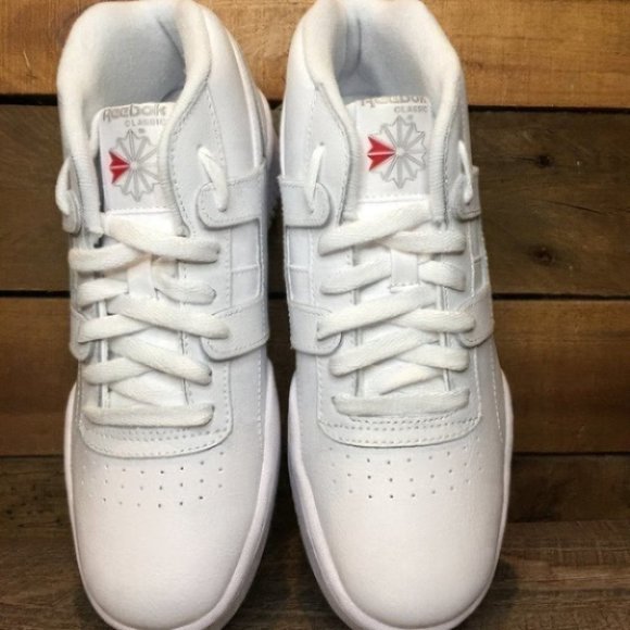 NEW Men’s Reebok Classic Mid OG Sneaker - Picture 5 of 9